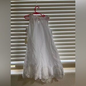 NWT set of White Sleeveless Dress with Lace Hem Little girl 8Y